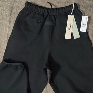 Kid’s ESSENTIALS FEAR OF GOD Sweatpants (10)